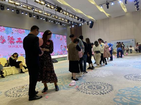 “緣聚工會(huì) 牽手幸?！辨?zhèn)江市潤(rùn)馨物業(yè)工會(huì)組織員工積極參與青年職工交友聯(lián)誼大會(huì)